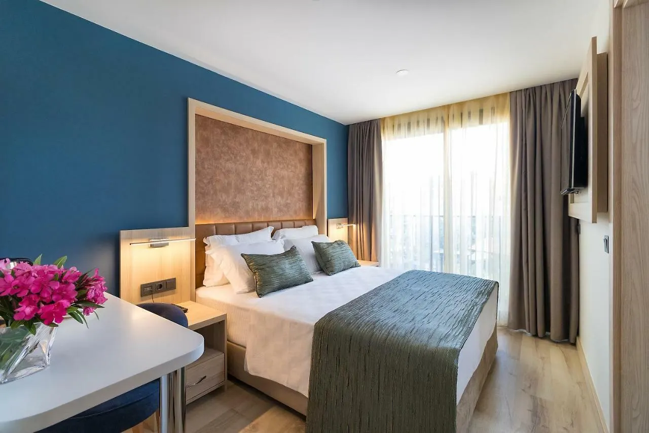 Amossia Elite Boutique Hotel تورونشْ
