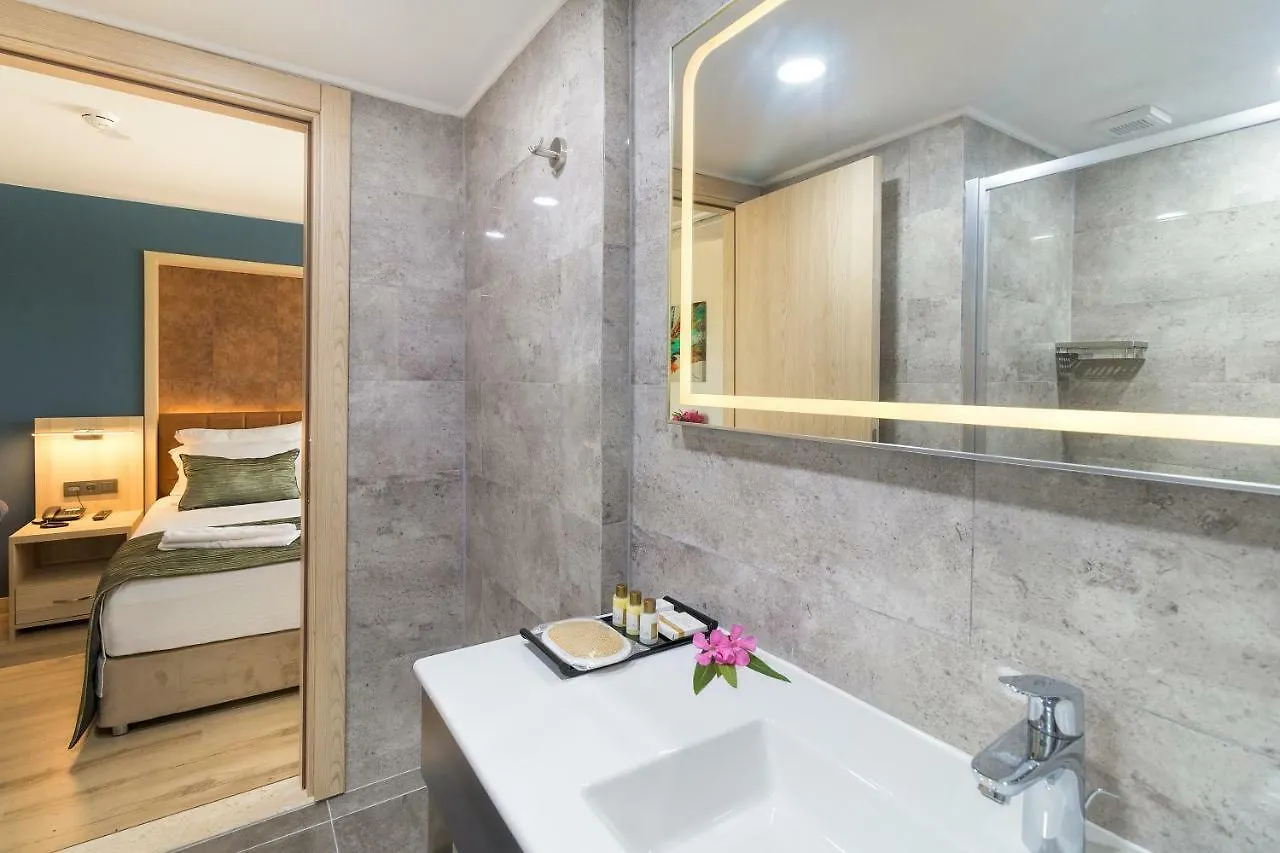 Amossia Elite Boutique Hotel تورونشْ 2*,