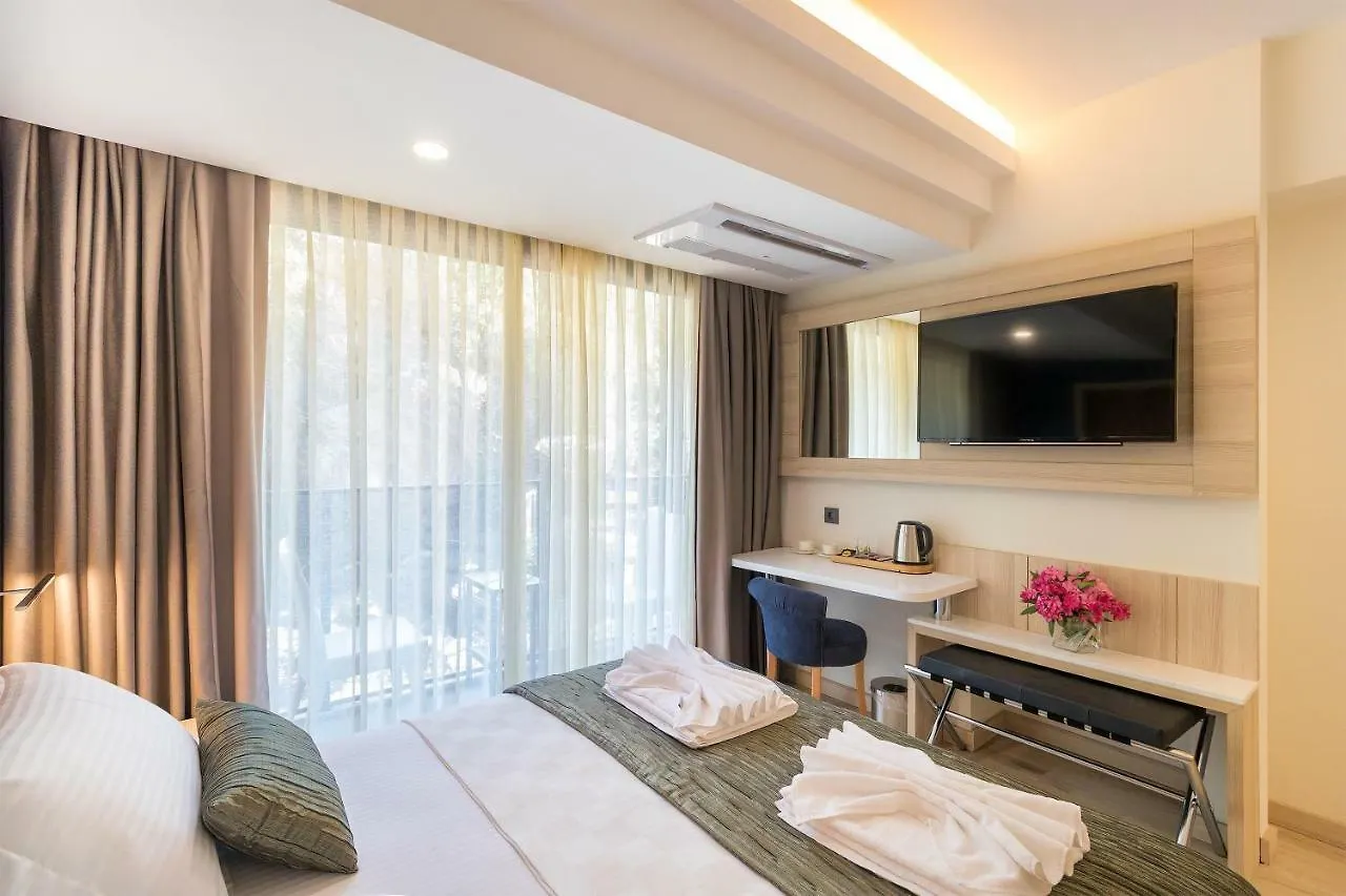 Amossia Elite Boutique Hotel تورونشْ