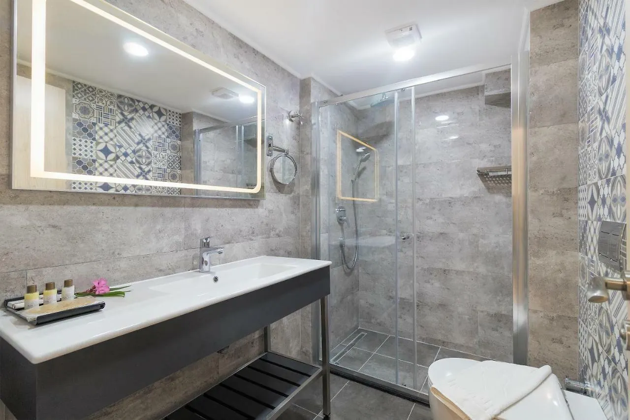 **  Amossia Elite Boutique Hotel تورونشْ تركيا